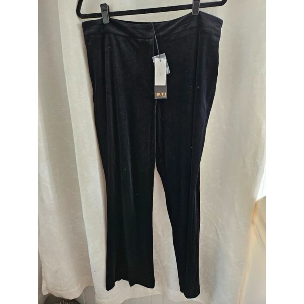 NWT Truth by Republic Black Velvet High Rise Wide Leg Dress Pants – Size 14